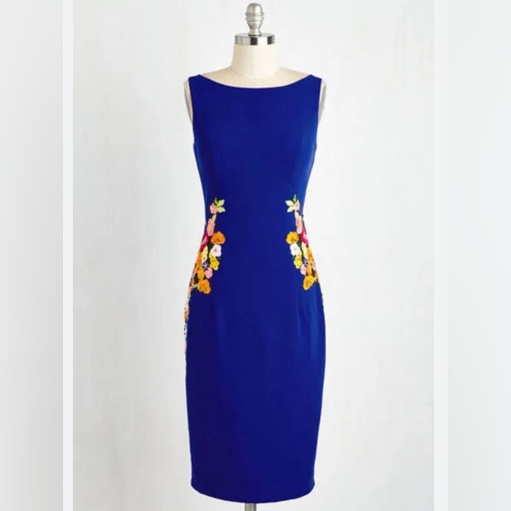 Chi Chi London Royal Blue Floral Embroidered Pencil Sheath Dress Plus Size 22